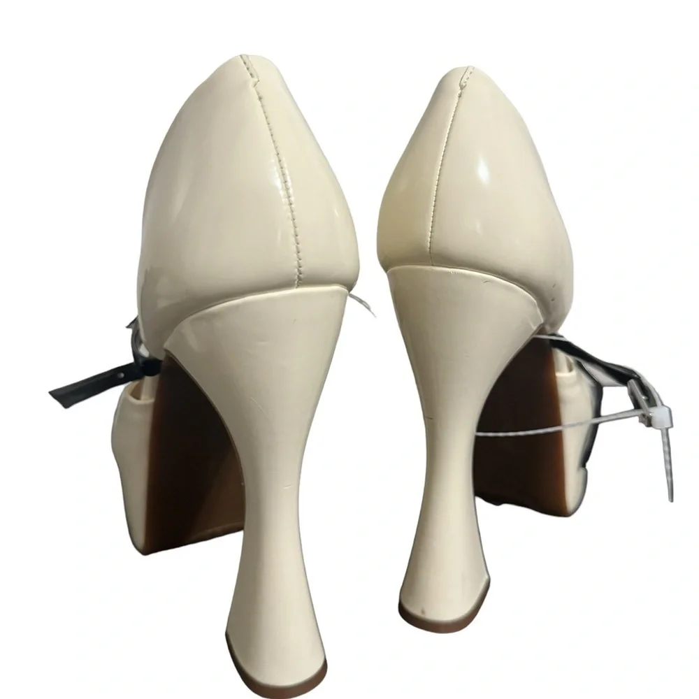 Gianni Bini Cream Platform Sky High Almond Toe Heels